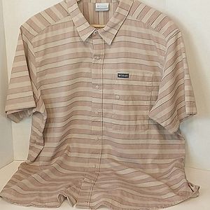 Columbia Men's Short Sleeve Snap Front Shirt Large